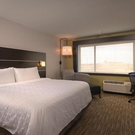 Holiday Inn Express & Suites - Tulsa Downtown - Arts District, An Ihg Hotel Bagian luar foto