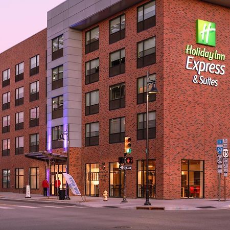 Holiday Inn Express & Suites - Tulsa Downtown - Arts District By Ihg Bagian luar foto