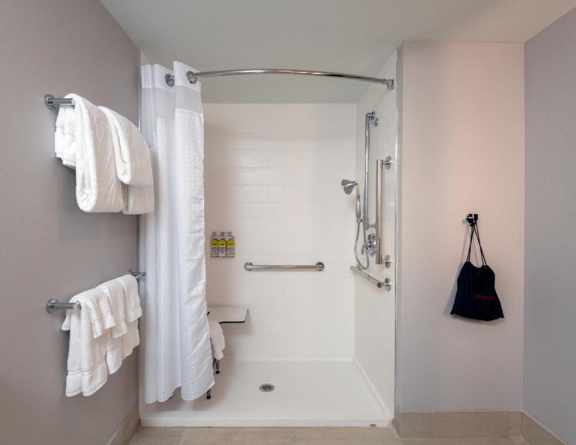 Holiday Inn Express & Suites - Tulsa Downtown - Arts District By Ihg Bagian luar foto