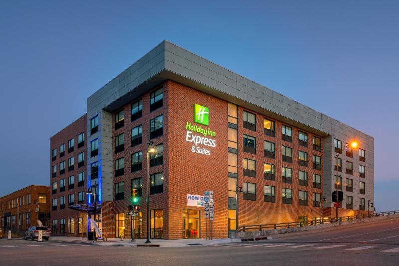 Holiday Inn Express & Suites - Tulsa Downtown - Arts District, An Ihg Hotel Bagian luar foto